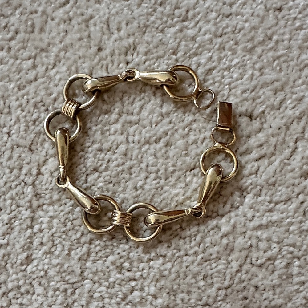 Gold Link Chain Bracelet - Elegant Women's Jewelry